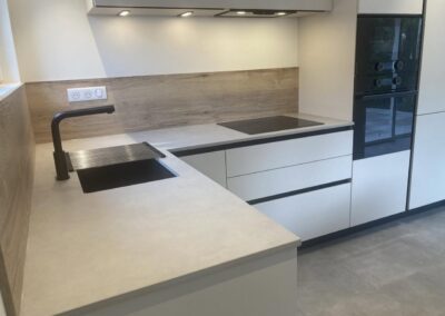 Espace de cuisine fonctionnel et bien agencé - Côte Basque